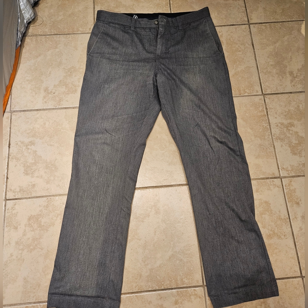 Men's Volcom Slim Fit Chino Skate Pants Size 33